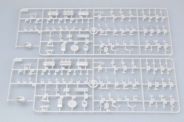 Trumpeter 04517 RUSSIAN NAVY UDALOY CLASS DESTROYER SEVEROMORSK 1/350 – zdjęcie 5