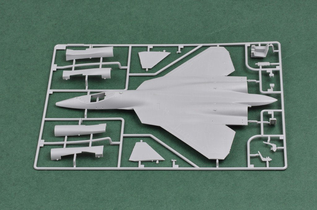 Hobby Boss 87257 Russian T-50 PAK-FA 1/72 – immagine 6