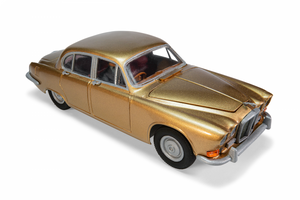Airfix 03401V Jaguar 420 1/32 – image 2