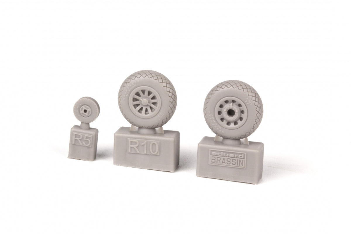 Eduard 672370 P-51D wheels diamond tread 2 EDUARD 1/72 – immagine 2