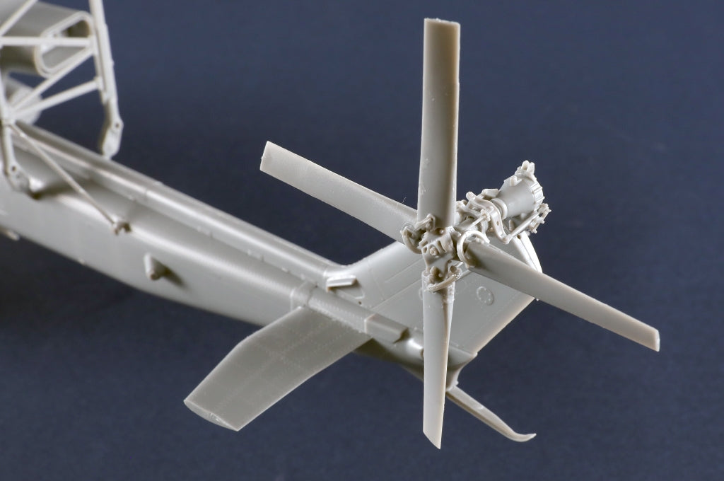 Trumpeter 05118 UH-1Y Venom 1/35