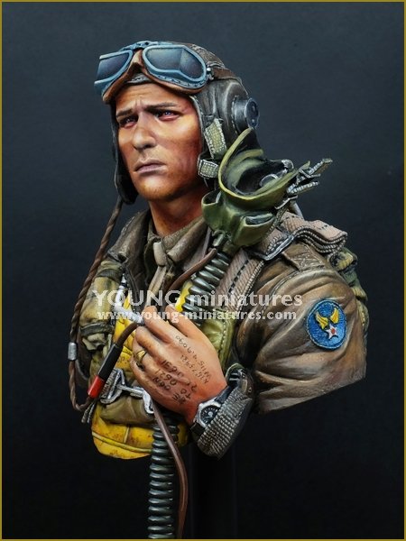 Young Miniatures YM1856 USAAF FIGHTER PILOT 1944 1/10 – imagen 3