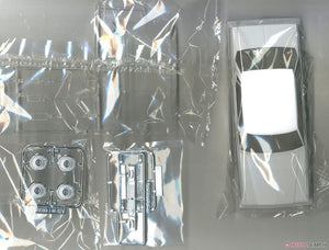 Aoshima 05915 Nissan P430 Cedric / Gloria 4HT 280E Brougham 82 1/24 – Bild 5