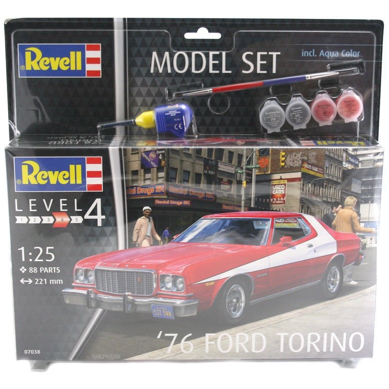 Revell 67038 76 Ford Torino Model Set 1/25 – image 2