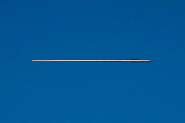 RB Model 72A02 1.4m aerial for various military vehicle 1/72