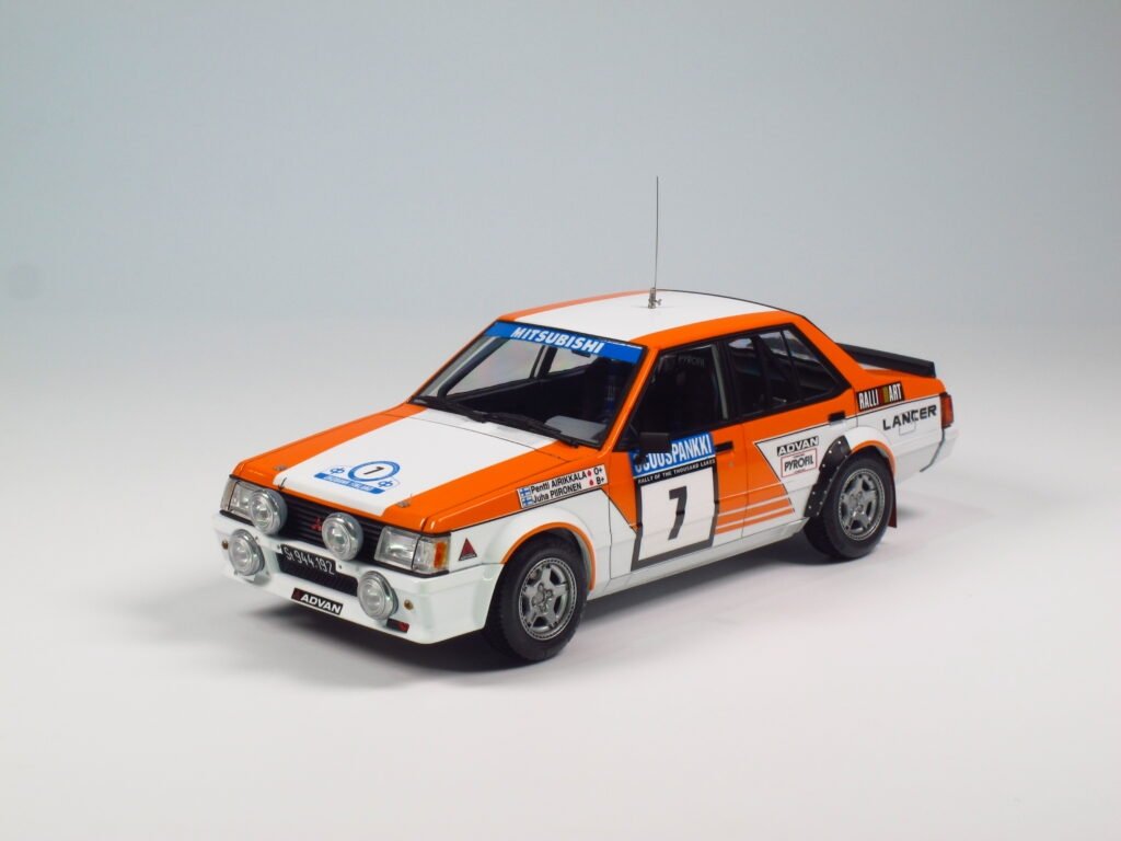 NuNu PN24018 MITSUBISHI LANCER TURBO 82 RALY 1000 LAKES 1/24 – image 5