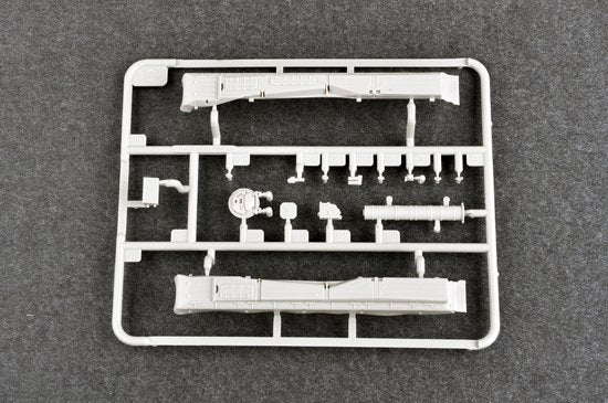 Trumpeter 07144 Russian T-80B MBT 1/72 – image 5