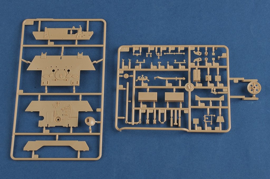 Hobby Boss 84554 German Sd.Kfz.179 Bergepanther Ausf.G Late Version 1/35 – image 10