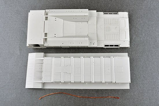 Trumpeter 09518 Russian S-300V 9A82 SAM 1/35 – image 7