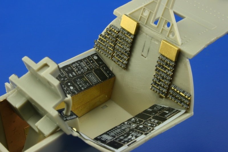 Eduard 32529 F-14A interior 1/32 Tamiya – image 8