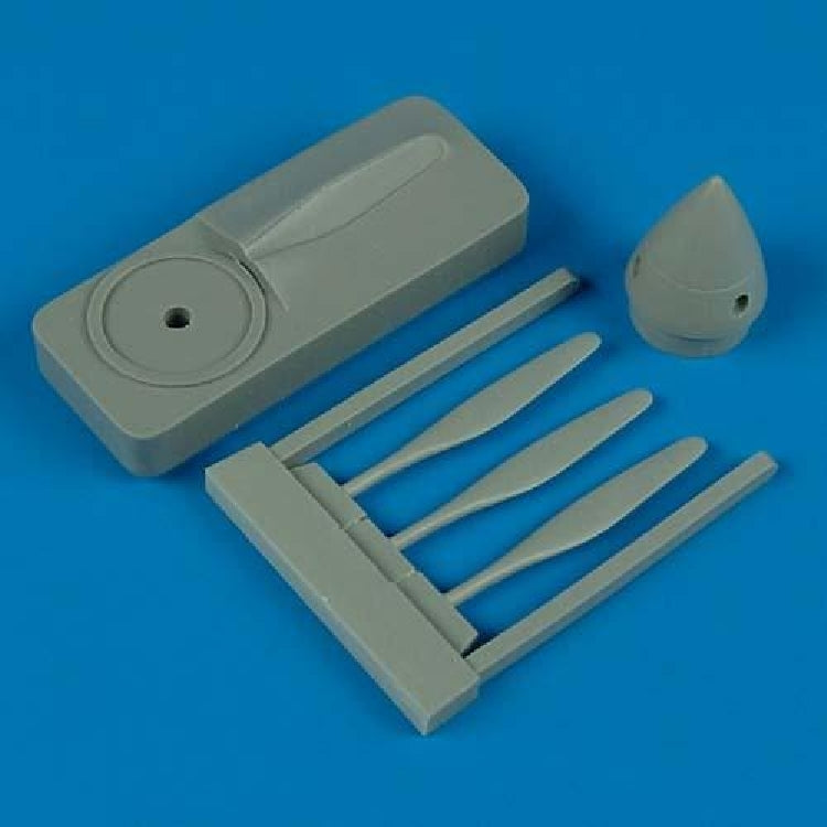Hélice Quickboost QB72281 P-40E/M/N avec outil 1/72