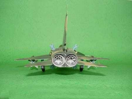 Trumpeter 02811 Sukhoi Su-15 TM Flagon-F 1/48 – image 2