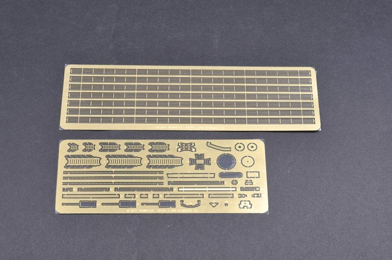 Trumpeter 03702 German Bismarck Battleship 1/200 – obrázek 20