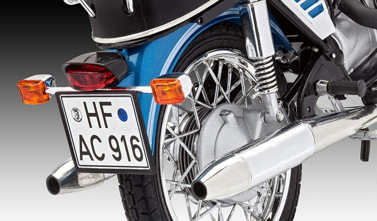 Revell 07938 BMW R75/5 1/8 – image 7