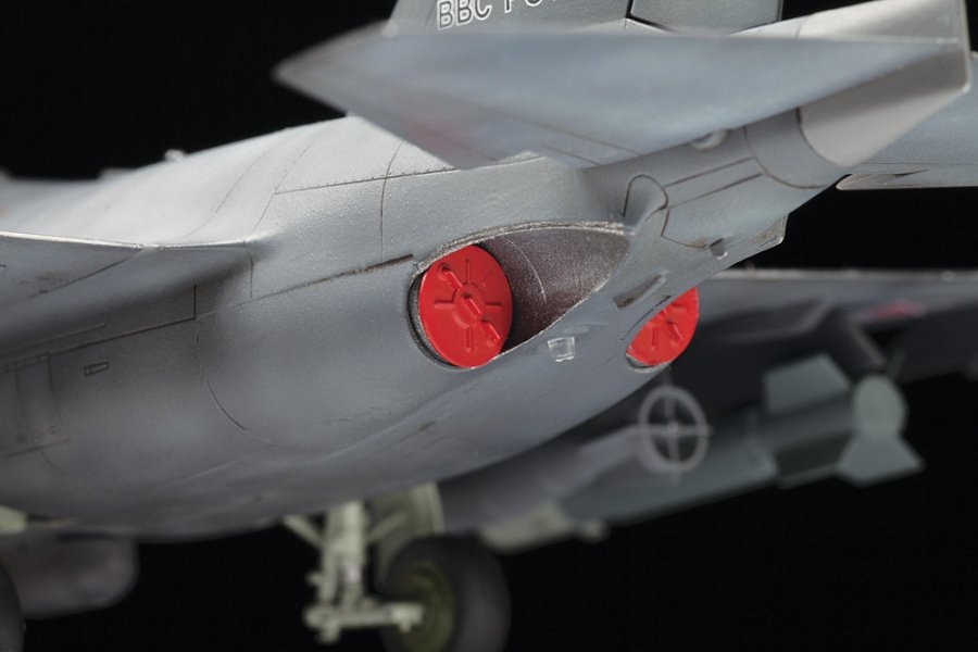 Zvezda 4818 YAK-130 &amp;quot;MITTEN&amp;quot; 1/48 – image 5