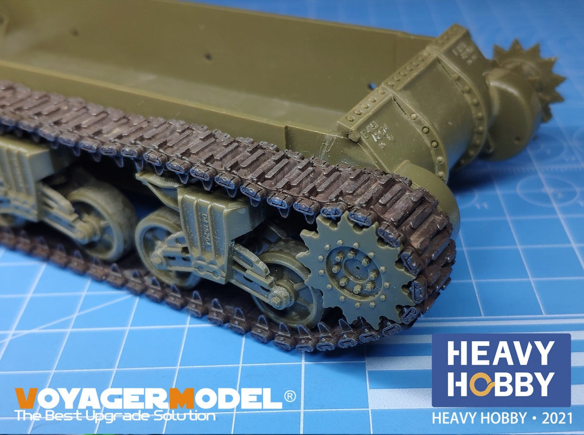 Heavy Hobby PT35049 WWII US Army Sherman VVSS Suspension Tracks T-49 1/35 – Bild 4