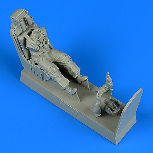 Aerobonus 320105 Figurine de pilote de l'US Navy avec siège éjectable pour A-7E Corsair II (première version) - équipée d'un siège éjectable Escapac IG-2/IC-2 pour maquette Trumpeter au 1/32