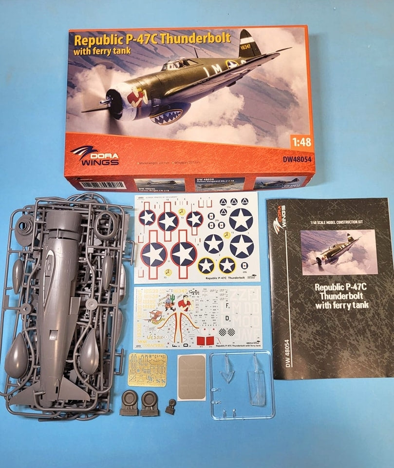 Dora Wings 48054 Republic P-47C Thunderbolt with Ferry Tank 1/48 – Bild 2