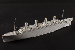 Hobby Boss 83421 Olympic 1/700 – image 11