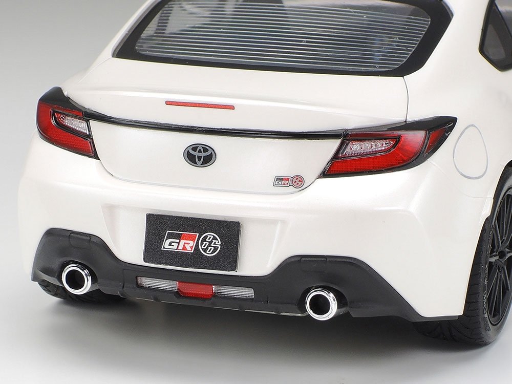 Tamiya 24361 Toyota GR 86 1/24 – image 6
