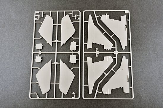 Trumpeter 03224 Russian Mikoyan MIG-29C Fulcrum 1/32 – image 6