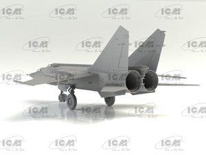 ICM 72178 MiG-25PU Soviet Training Aircraft 1/72 – image 5