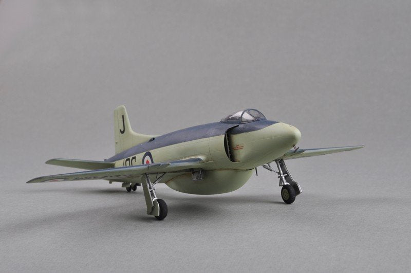 Trumpeter 02866 Supermarine Attacker F.1 Fighter (1/48) – obrázek 6