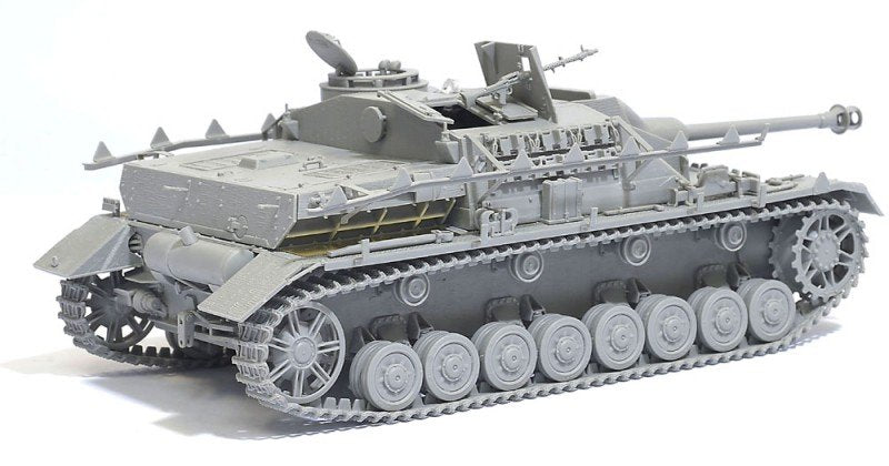 Dragon 6576 d.Kfz. 167 StuG. IV Early Production w/Zimmerit 1/35 – image 4