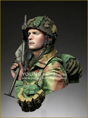 Young Miniatures SL005 WWII BRITISH COUPLE - Red Devil – image 4
