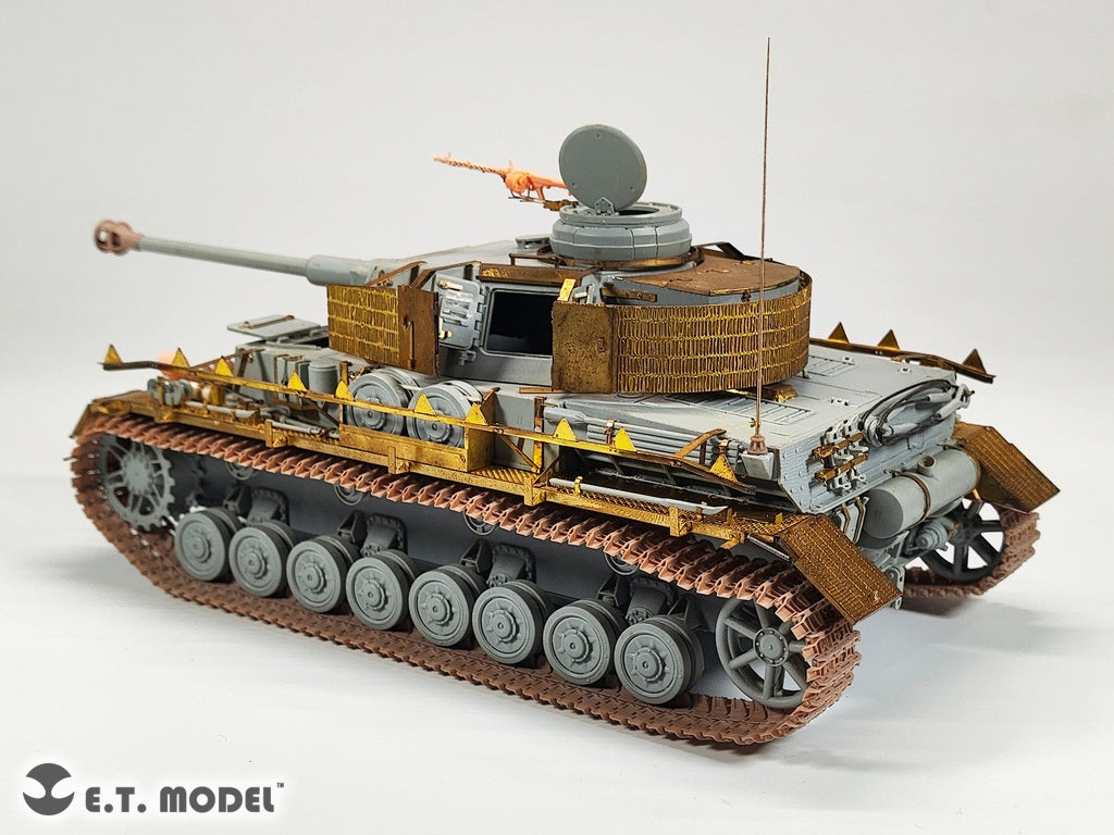 ET Model P35-044 WWII German Pz.Kpfw.III/IV Ostketten Workable Track 3D Printed 1/35 – image 10