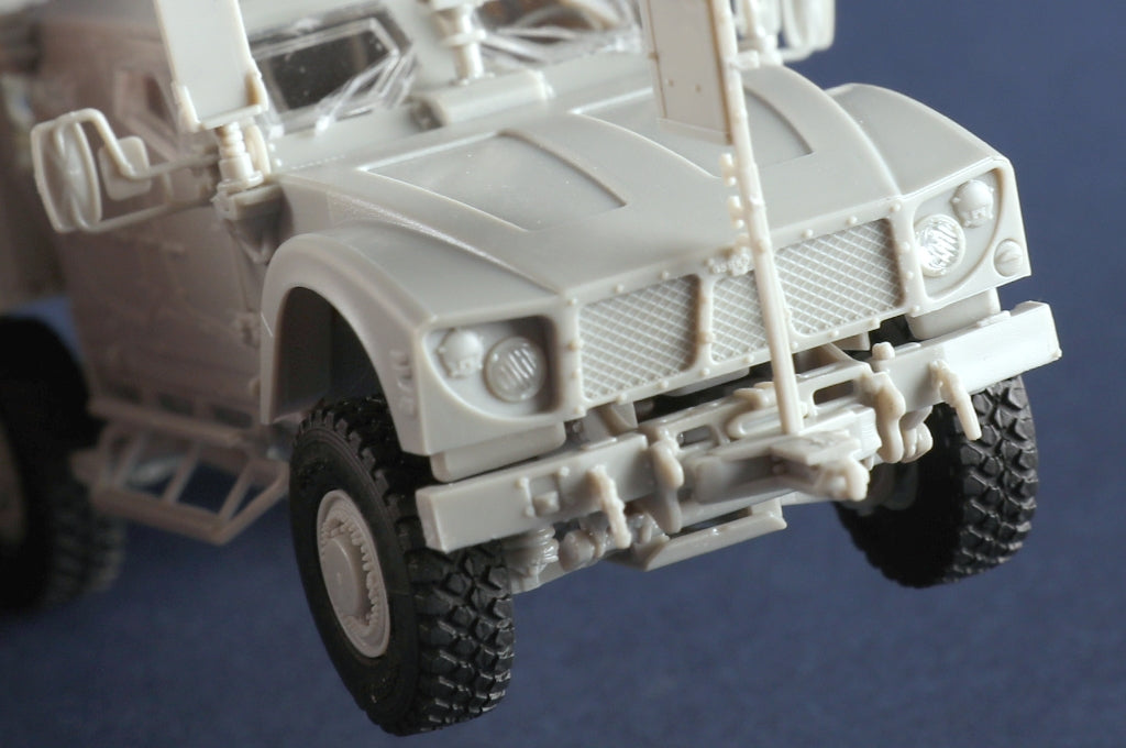 Trumpeter 07413 US M1240 M-ATV MRAP 1/72 – obrázek 10