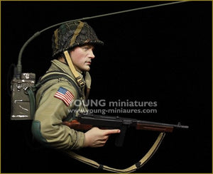 Young Miniatures YM1885 US Airborne Radio Operator CARENTAN 1944 1/10 – Bild 5