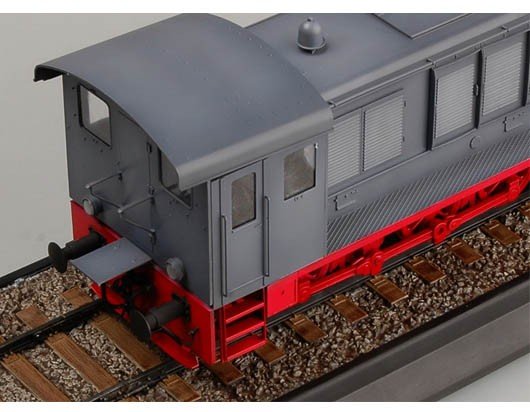 Trumpeter 00216 German WR 360 C12 Locomotive 1/35 – image 3
