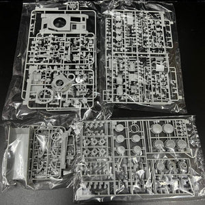 Dragon MD002 Pz.Kpfw.II Ausf.F w/Interior Afrika Corps 1/35 – image 4