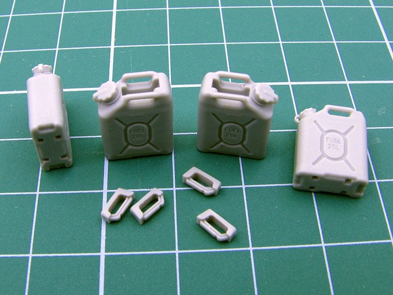 EUREKA XXL E-045 US Military Fuel Canisters 1/35 – Bild 7
