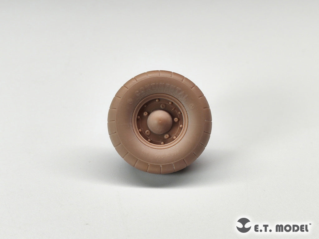 ET Model P35-139 WWII German Kübelwagen Type82 Sagged wheels Balloon tire For TAMIYA Kit 1/35 – Bild 9