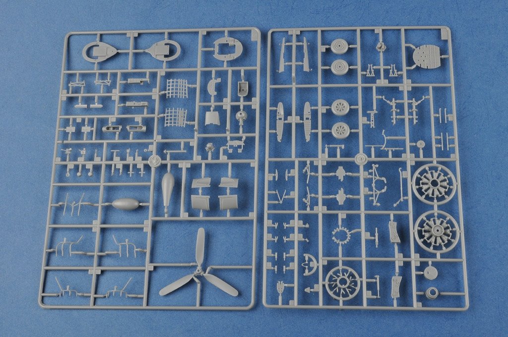 Hobby Boss 80382 F4U-1 Corsair Late version 1/48 – image 7