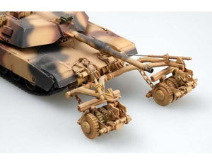 Trumpeter 01535 M1A1/A2 Abrams 5in 1 1/35 – image 6
