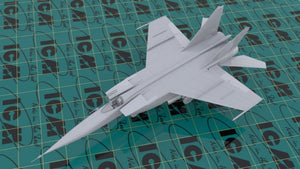 ICM 48904 MiG-25 RBF, Soviet Reconnaissance Plane 1/48 – image 2