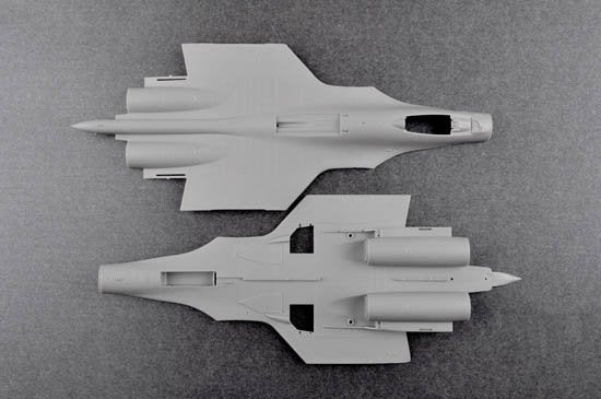 Trumpeter 01670 Chinese J-15 with flight deck 1/72 – image 9
