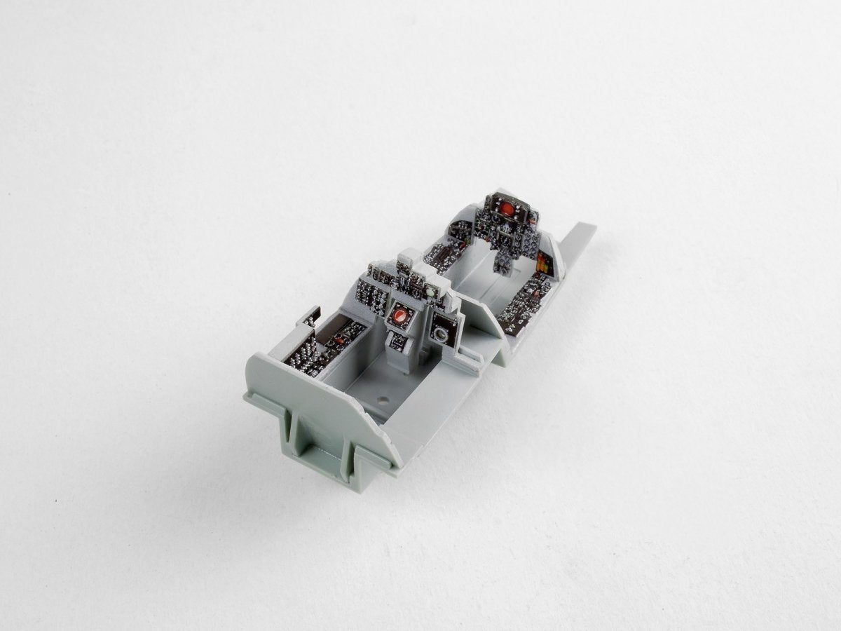 Red Fox Studio QS-48021 F-4B/N Phantom II 1/48 – zdjęcie 7