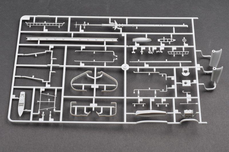 Trumpeter 03702 German Bismarck Battleship 1/200 – obrázek 27