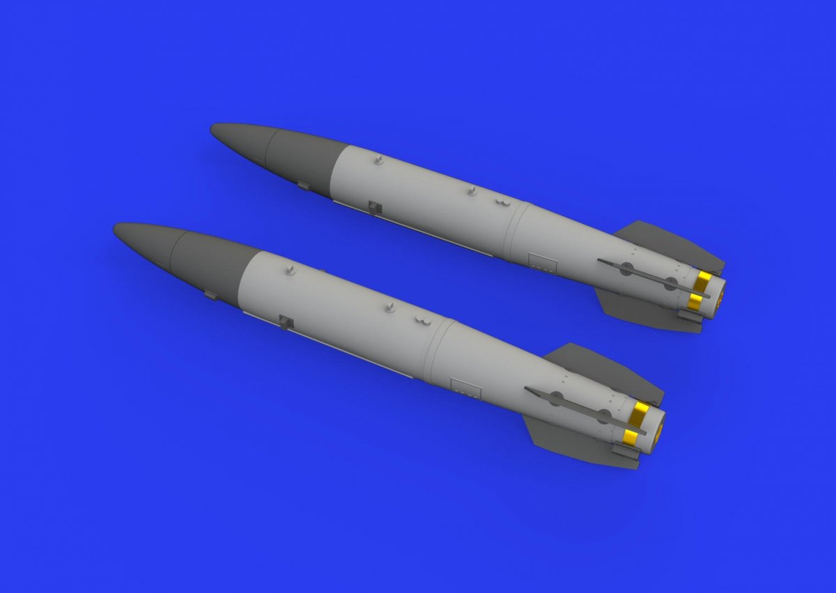 Eduard 648460 B43-1 Nuclear Weapon w/ SC43-3/ -6 tail assembly 1/48 – image 2