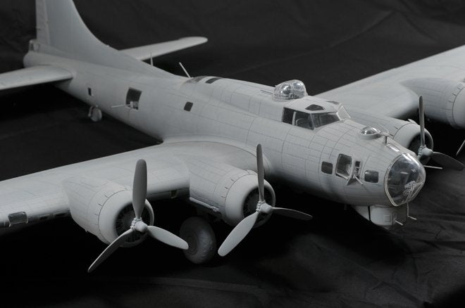 HK Models 01E04 B-17 Flying Fortress F and G 1/32 – Bild 16
