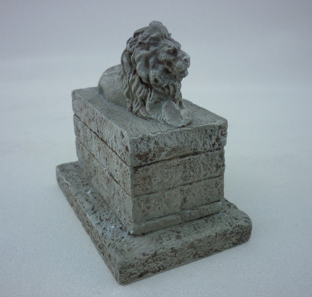 RT-Diorama 35183 Lion Statue 1/35 – Bild 3