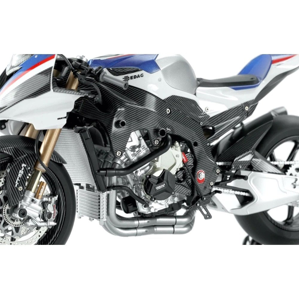 Meng Model MT-004S BMW HP4 Race Pre-colored 1/9 – image 6