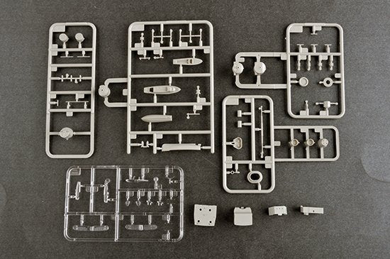 Trumpeter 05349 Italian Heavy Cruiser Gorizia 1/350 – obrázek 3