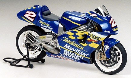 Tamiya 14083 Suzuki RGV Gamma 1/12 – obrázek 3