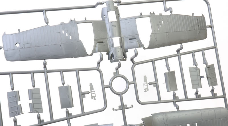 Magic Factory 5003 F4U-1A Corsair 1/48 – image 4