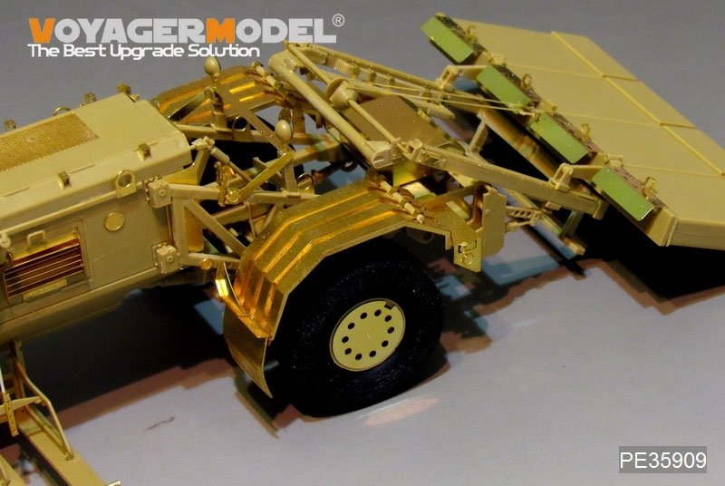 Voyager Model PE35909 Modern US Husky Mk.III Vehicle Mounted Mine Detector for PANDA 1/35 – image 6